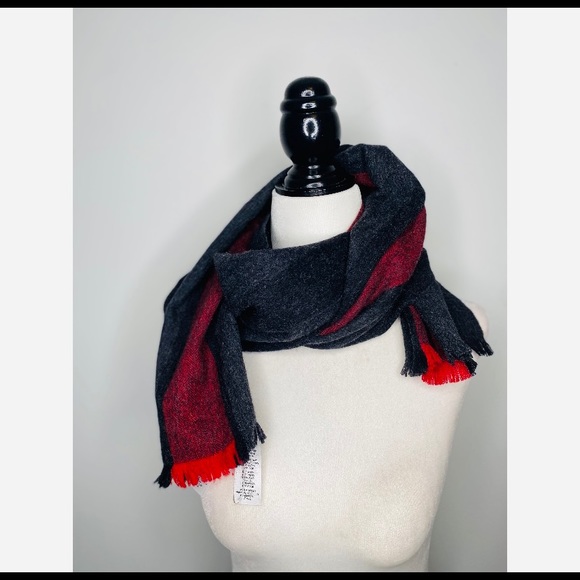 Coach Winter Scarf Wool and Cashmere - Picture 1 of 4